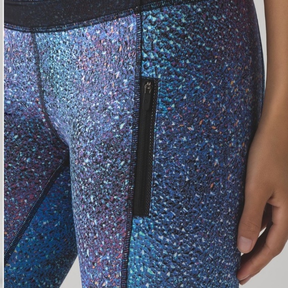 lululemon athletica Pants - NWT RARE Lululemon Inspire tight II